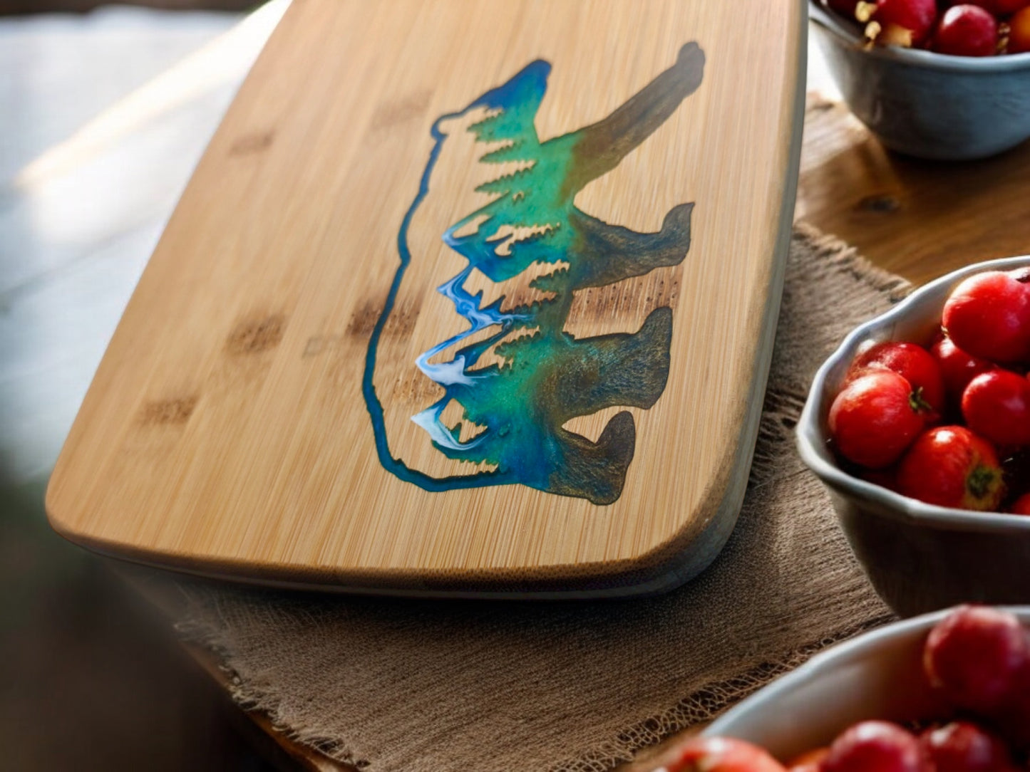 Nature's Majesty: Bear Bamboo Serving Cutting Board - 11 x 8 x .625 inches